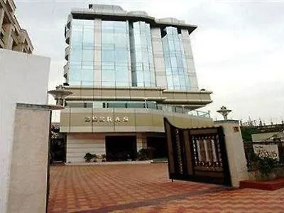 Hotel Zeeras Varanasi