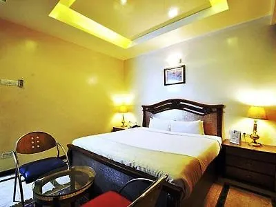 ***  Hotel Zeeras Varanasi India